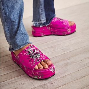 NWOT Free People shoes